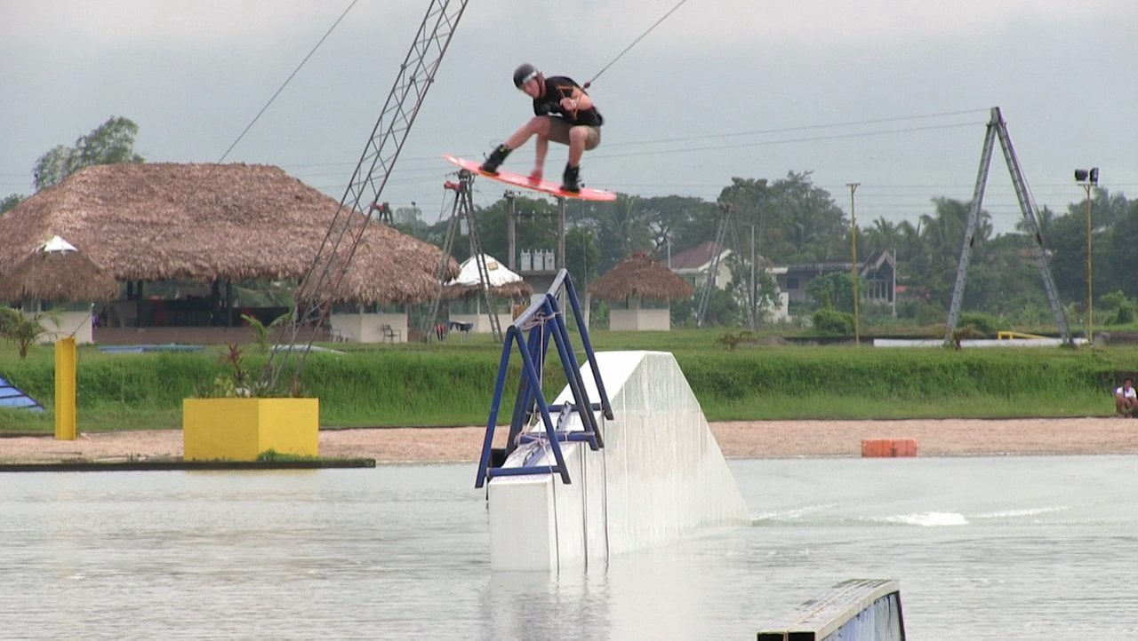 Graeme Burress- Round 2 in the Philippines