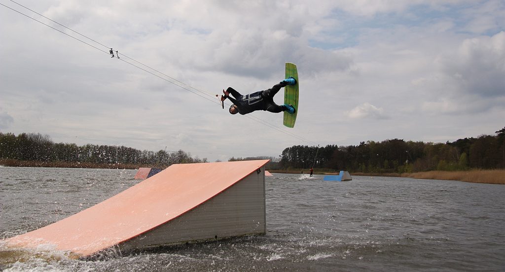 Anton-Wakeboards-Koeks-2015