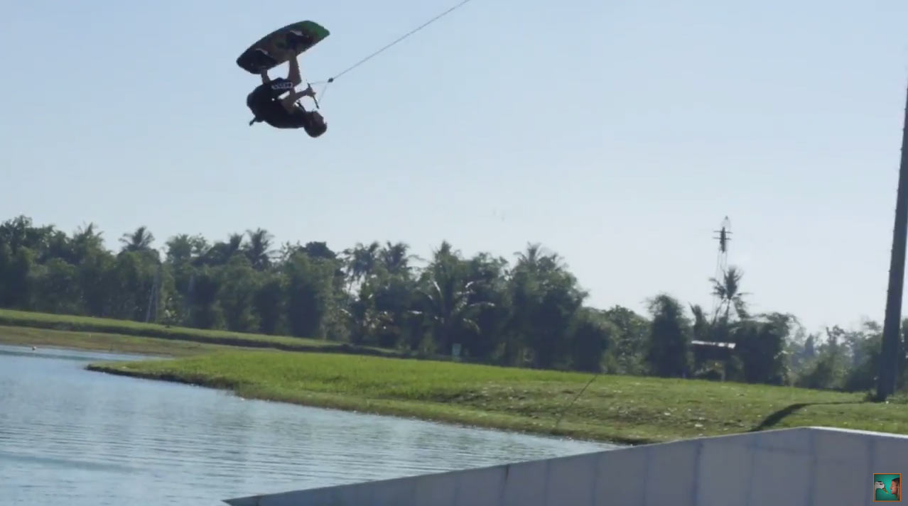 CWB JB ONeill at CWC Wakeboard Magazin