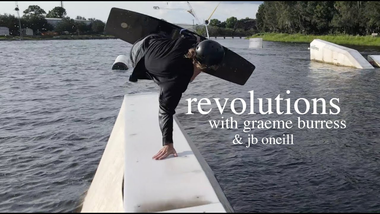 Wakeboarder bei einem Air-Trick